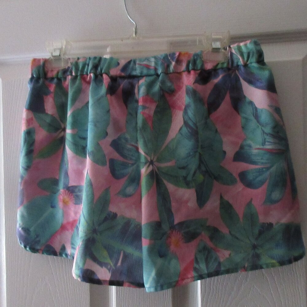 Bench Shorts Women's M Floral-Side Pockets-Polyester-Elastic Waist-Drawstring - Picture 2 of 2